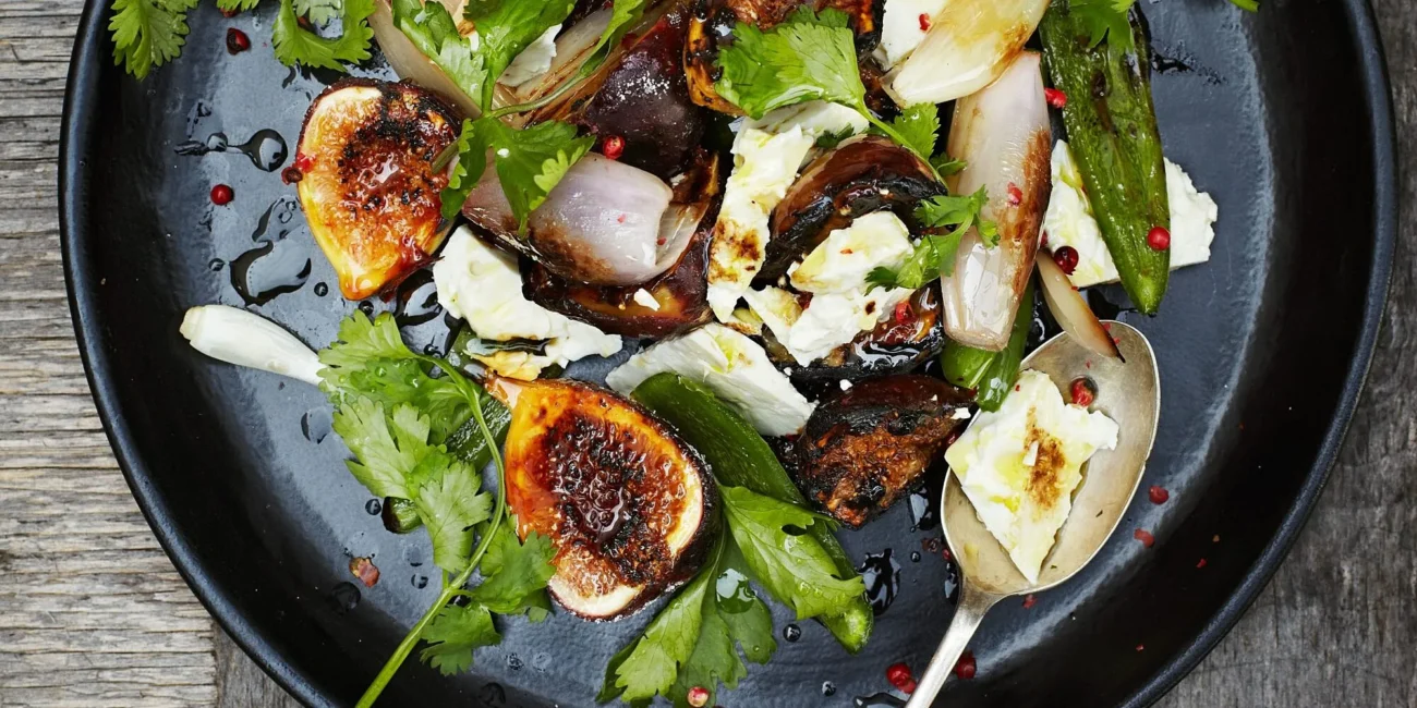 Fresh Figs With Garlic Feta Cream