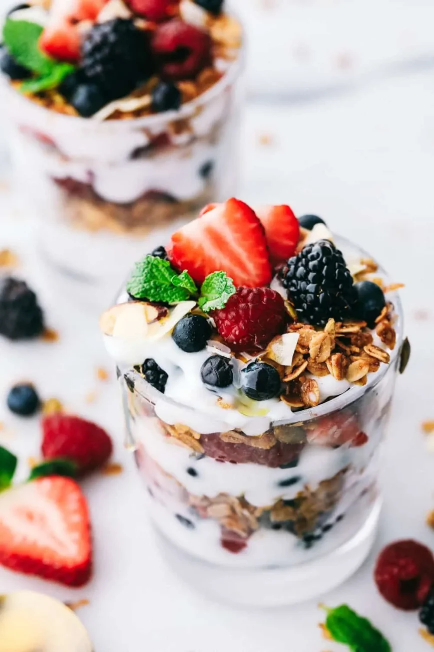 Fresh Fruit Yogurt Parfait