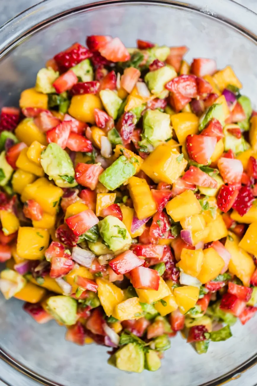 Fresh Spinach and Exotic Fruit Salsa Salad Recipe