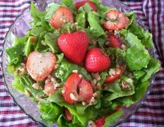 Fresh Spinach And Strawberry Salad With Homemade Dressing