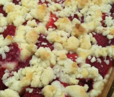 Fresh Strawberry Cobbler