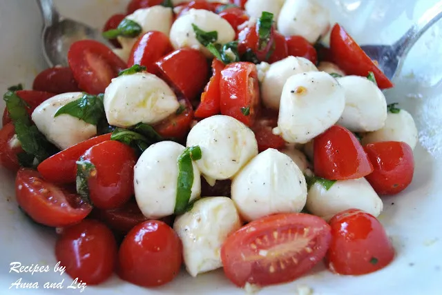 Fresh Tomato and Bocconcini Salad Recipe: A Perfect Summer Side Dish