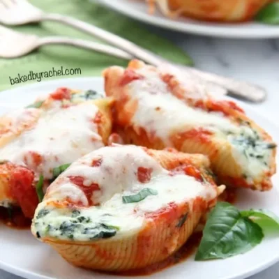 Fresh Tomato And Spinach Ricotta Pizza Recipe - Homemade Delight