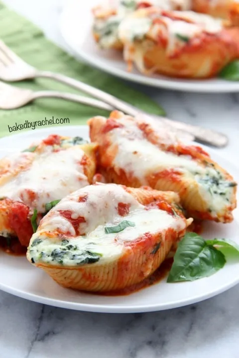 Fresh Tomato and Spinach Ricotta Pizza Recipe – Homemade Delight