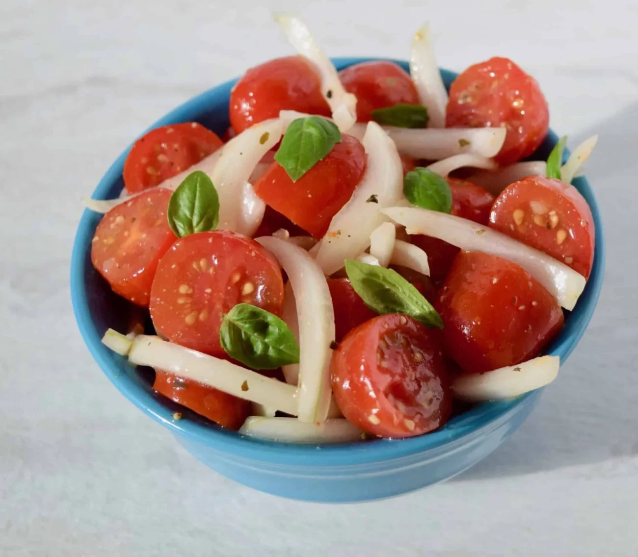 Fresh Vidalia Onion, Tomato, and Basil Salad Recipe