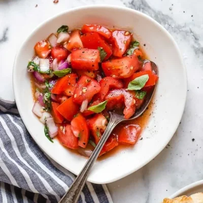 Fresh And Vibrant Summer Tomato Salad Recipe