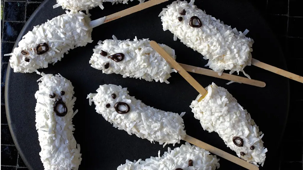 Frozen Chocolate Banana Ghost Pops