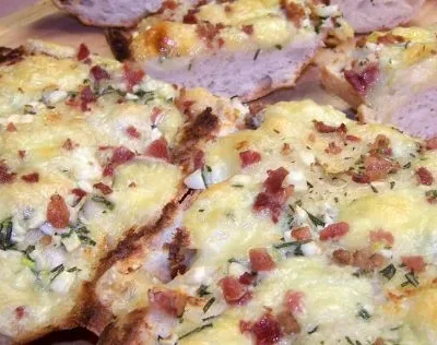 Garlic Bread With Bacon Bits