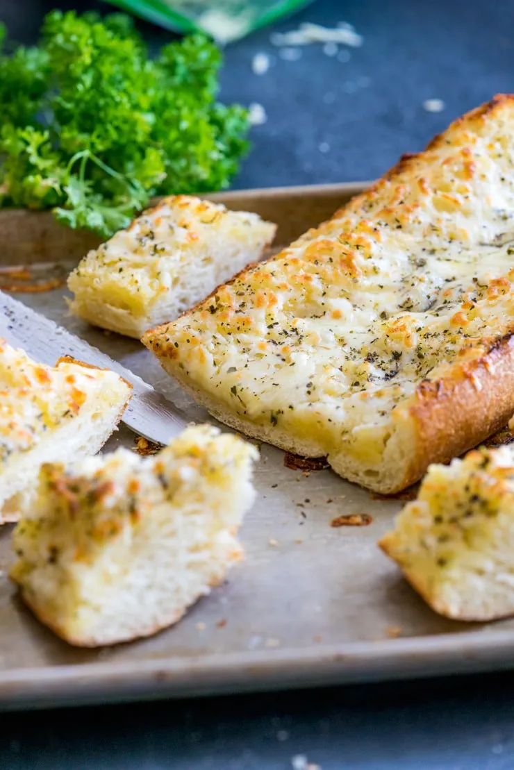 Garlic Cheese Bread Spread Recipe: A Cheesy Delight