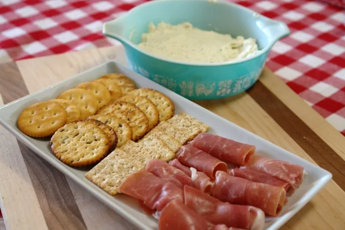 Garlic Cream Cheese Spread