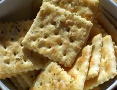 Garlic Flavored Saltine Crackers