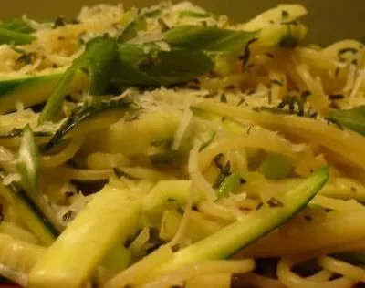 Garlic Lovers Fettuccine With Olive Oil