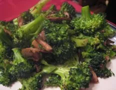 Garlic-Spiked Broccoli And Mushrooms