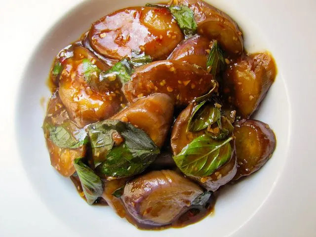 Garlicky Eggplant, Tomato And Basil