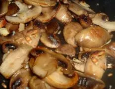 Garlicky Mushrooms Supreme