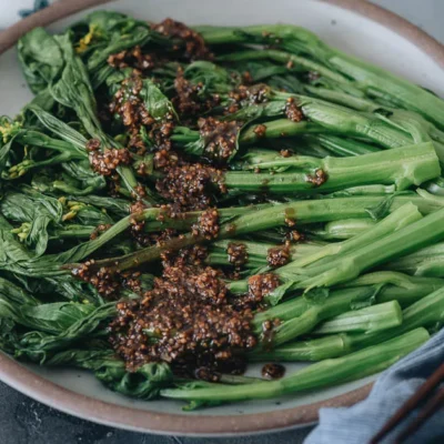 Ginger Garlic Choy Sum Stir-Fry: A Flavorful Asian Delight