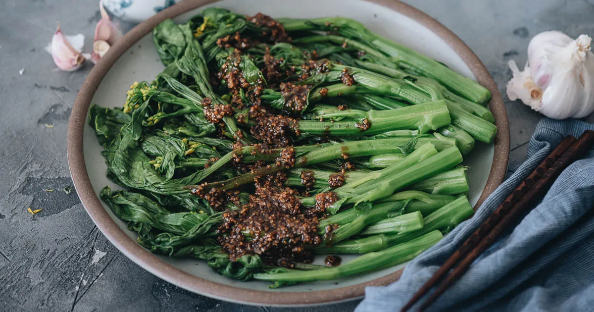 Ginger Garlic Choy Sum Stir-Fry: A Flavorful Asian Delight