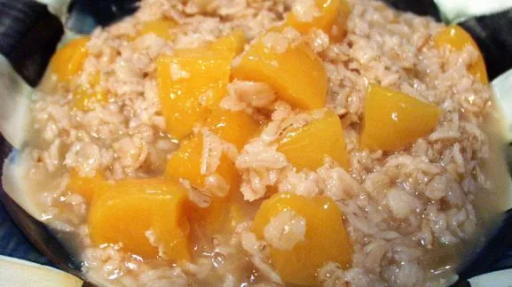 Ginger Peach Oatmeal