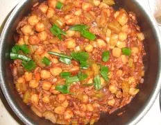 Gingery Chickpeas In Spicy Tomato