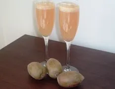 Golden Kiwi Fruit Bellini