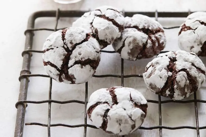 Gooey Chocolate Crackle Cookies