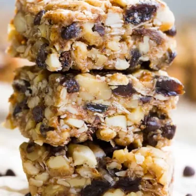 Granola Bars With Oats Raisins And Chocolate