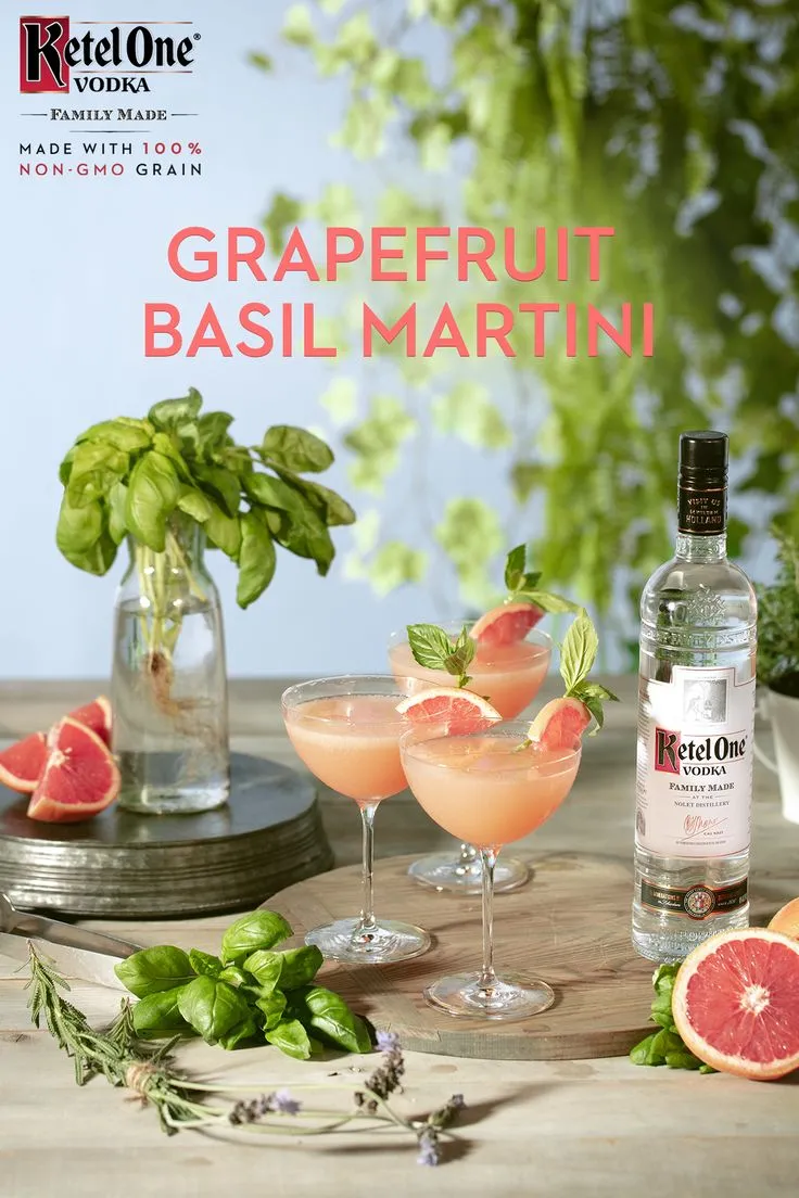 Grapefruit And Basil Martini