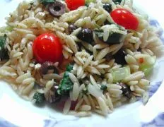 Greek-Inspired Spinach and Orzo Salad with Wild Oats