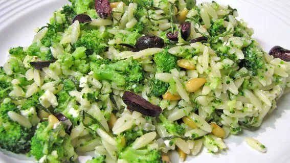 Greek Orzo And Broccoli