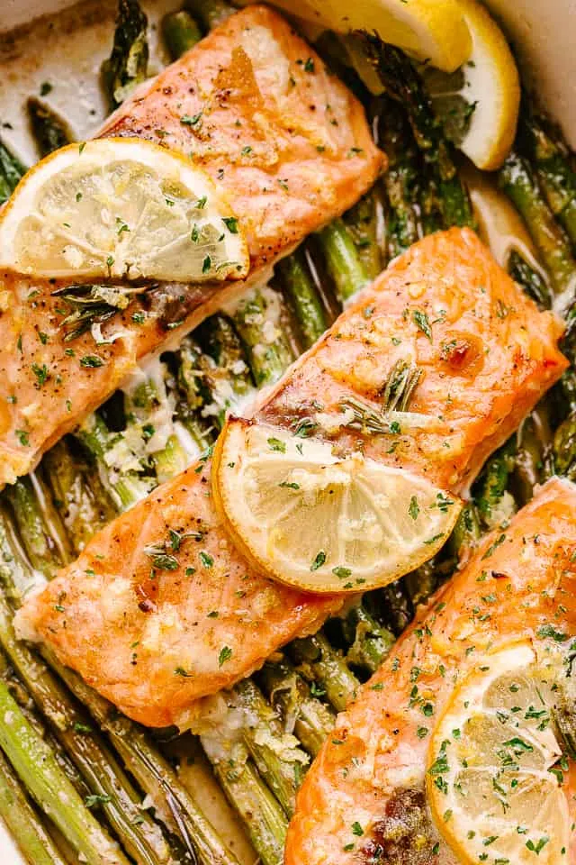 Green Asparagus With Fresh Salmon