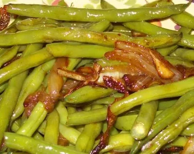 Green Beans With Caramelized Onions