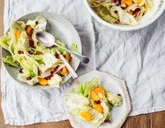 Green Salad With Pomegranate And Mandarin