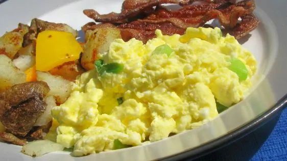 Green & White Scrambled Eggs – Or Scrambled