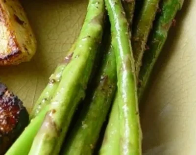 Grilled Asparagus With Thyme Marinade: A Perfect Side Dish