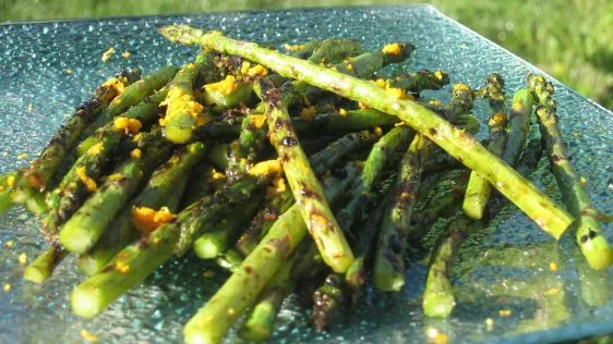 Grilled Asparagus with a Sweet Twist