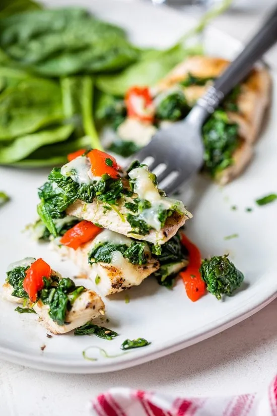 Grilled Chicken With Spinach And Melted Mozzarella