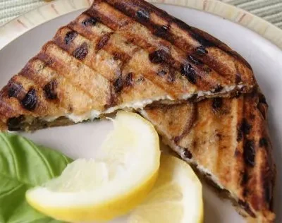 Grilled Goat Cheese Sandwiches With