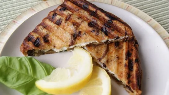 Grilled Goat Cheese Sandwiches With