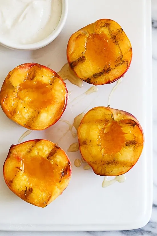 Grilled Peaches With Greek Yogurt