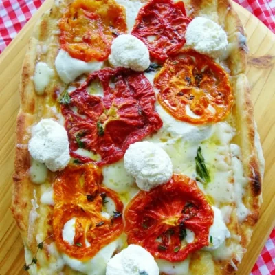 Grilled Pizza With Hot Sausage