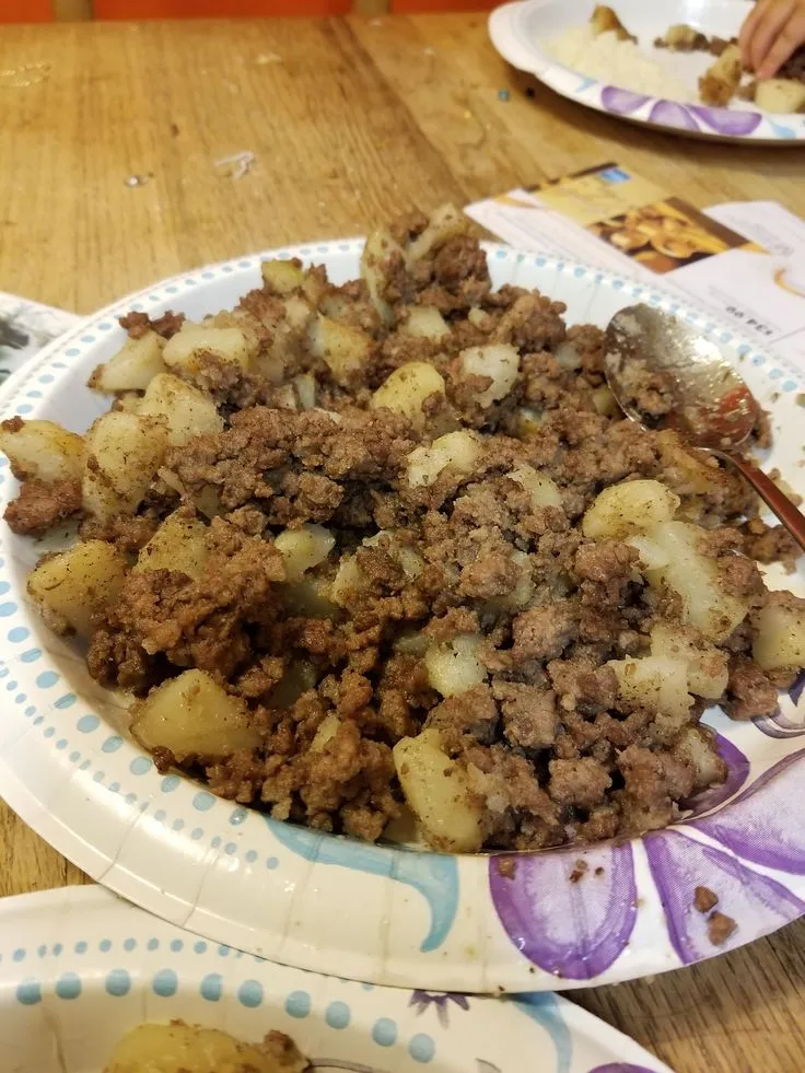 Ground Beef And Potatoes Oh So Simple!