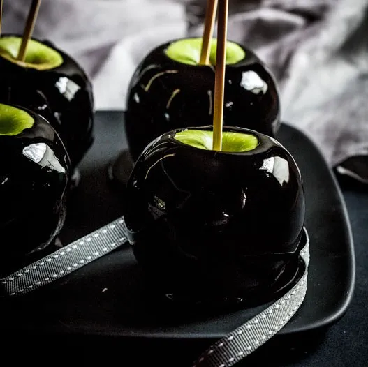 Halloween Candy Apples