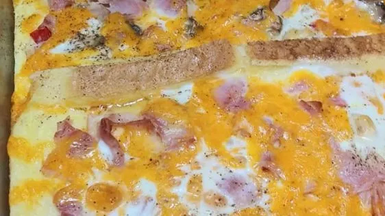 Ham, Egg And Cheese Breakfast Bake