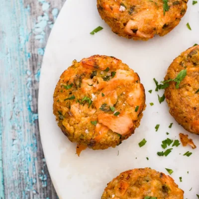 Healthy Salmon Quinoa Burgers