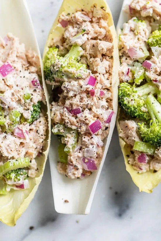 Healthy Tuna Salad in Crisp Endive Leaves – Easy Low-Carb Recipe