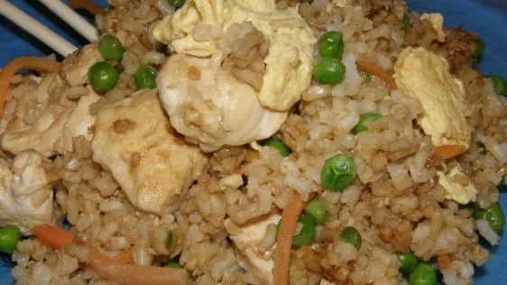 Healthy Weight Watchers Chicken Fried Rice – Only 3 SmartPoints