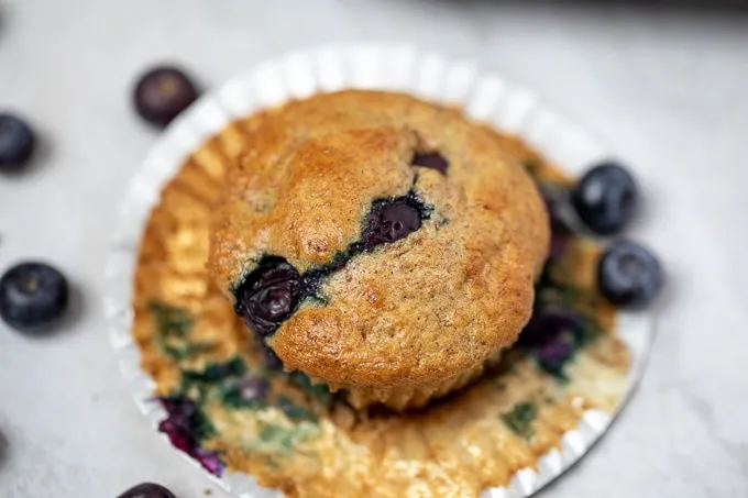 Healthy Whole Grain Blueberry Muffins – Fiber-Rich Breakfast Recipe