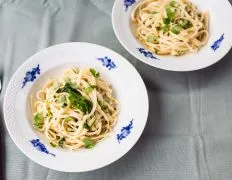 Healthy Whole Wheat Linguine in Herb-Infused Butter | Only 5 WW Points