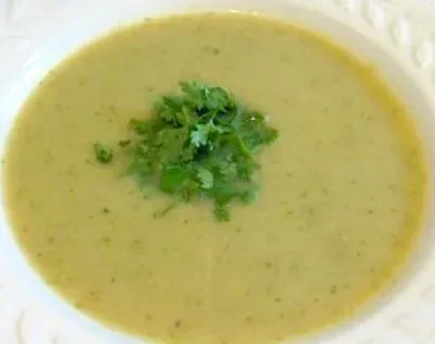 Hearty Low Fat Broccoli Soup