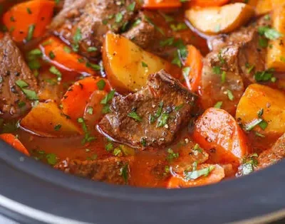 Hearty Slow Cooker Game Day Chili